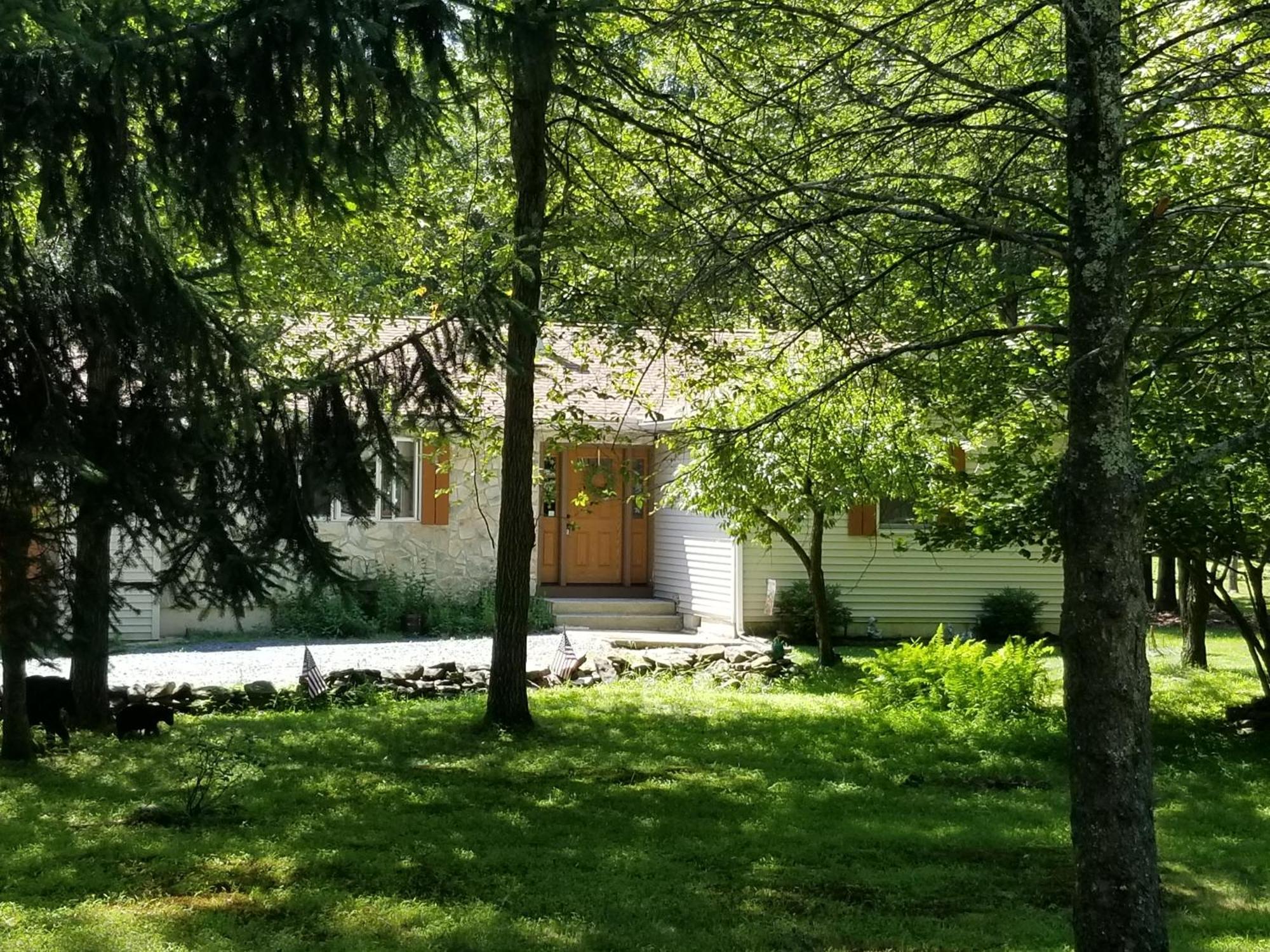 Serenity And Fun All In One In This Cozy Pocono Cabin 짐 소프 외부 사진